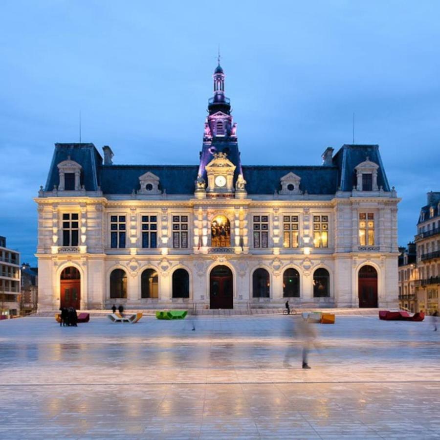 An Authentic Experience With Spa In The Center Poitiers Exteriér fotografie